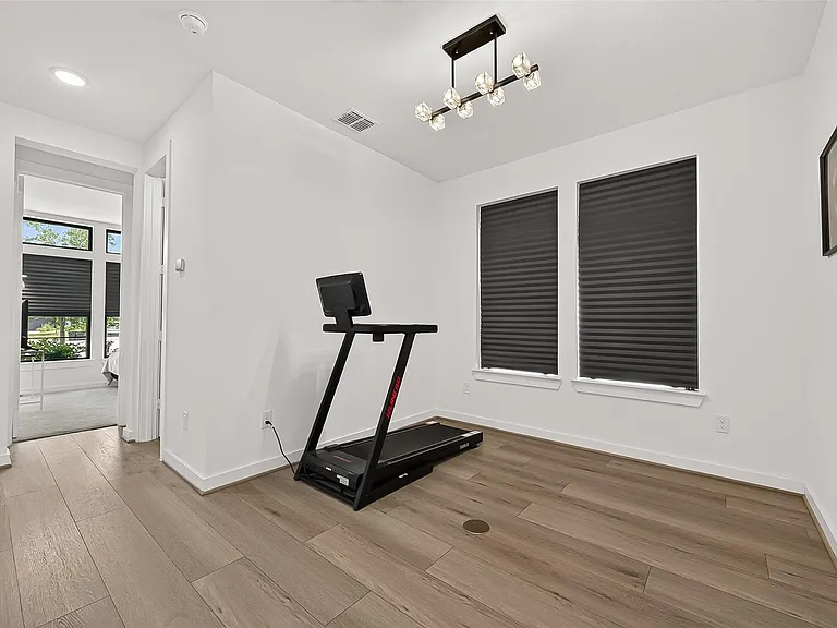 29746 Bur Creek Ln — Photo 7