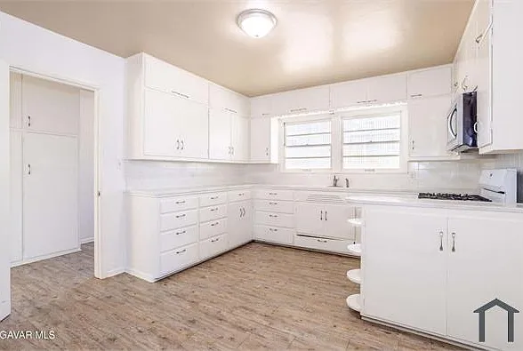 4 bed, 1700 sqft, $3,000 — Photo 4