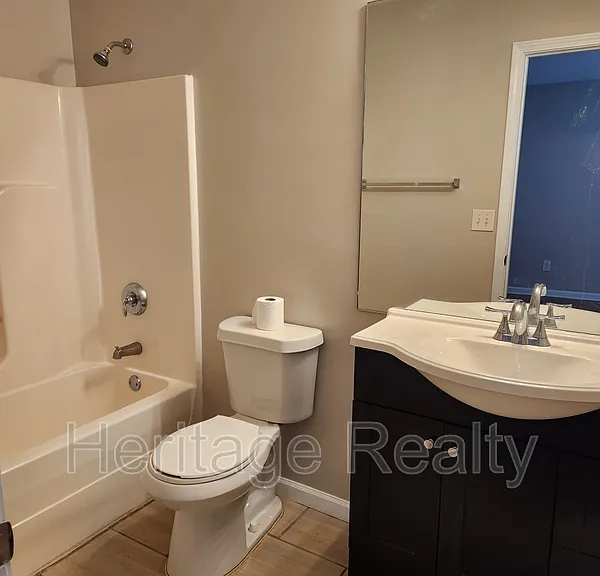 4820 Poplar Crest Way — Photo 10