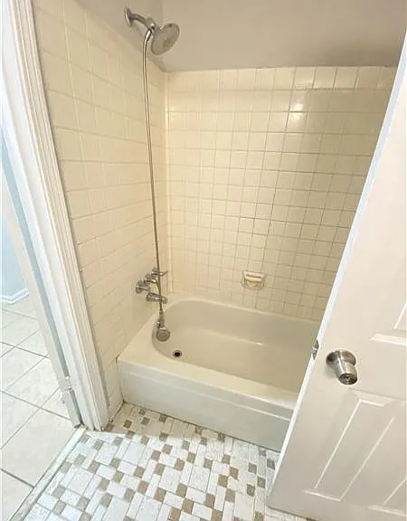 149 Becky St — Photo 7