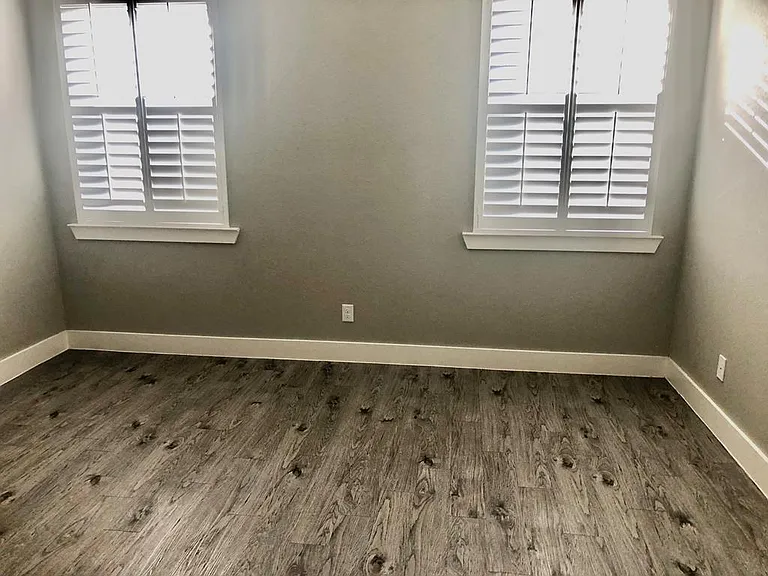 229 Riley Ln — Photo 8