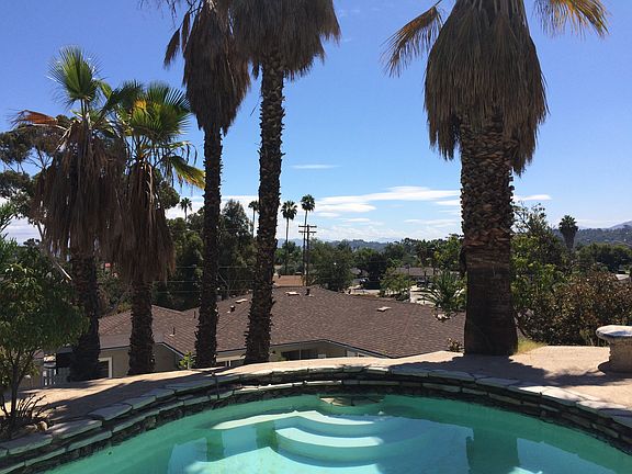 3rd image of 378 S Westwind Dr