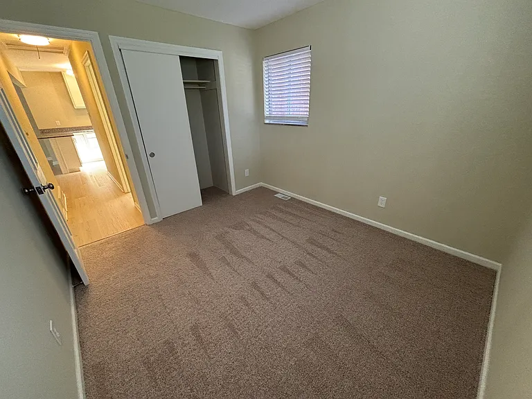 1112 S Washington Ave — Photo 16