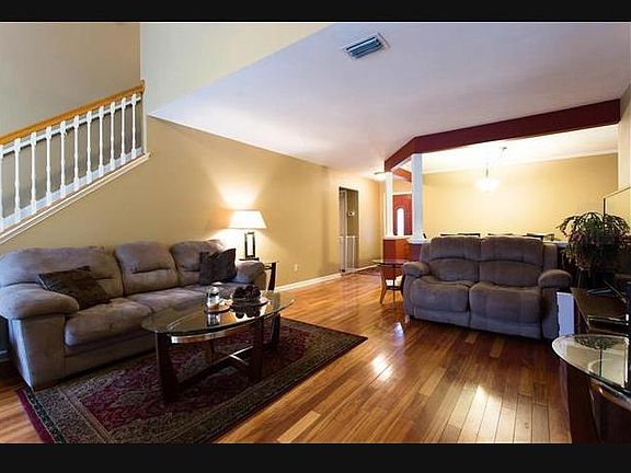 5th image of 8471 Hannary Dr
