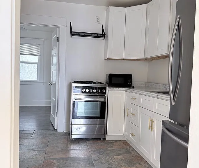 206 S Guadalupe Ave #A — Photo 2