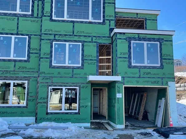 70 Broadview Dr #1, Laconia, NH 03246