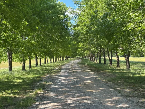 4717 S Frontage Rd, Columbus, MS 39701