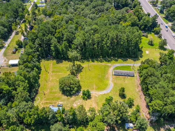 2118 S Live Oak Dr, Moncks Corner, SC 29461