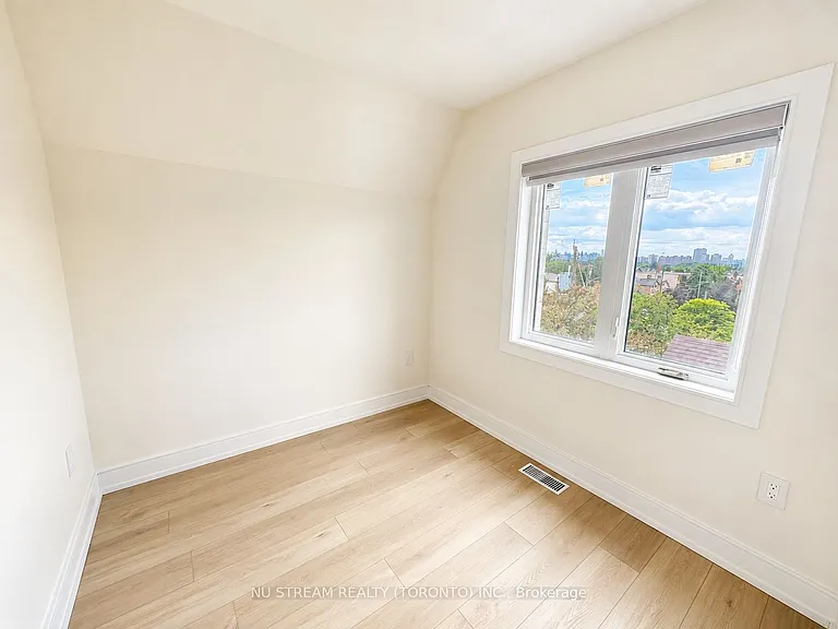 42 Bartley Dr #4 — Photo 7