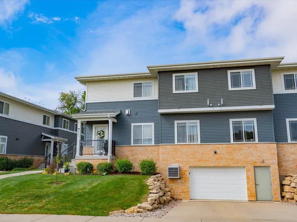 1851 N Windsor Ave, Cottage Grove, WI 53527