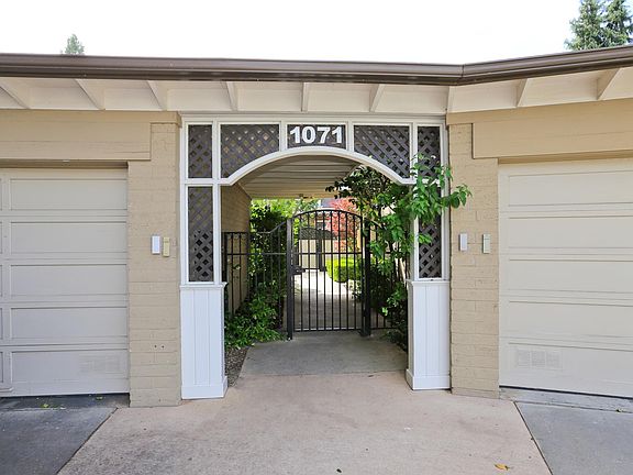 2nd image of 1071 Noel Dr APT 1