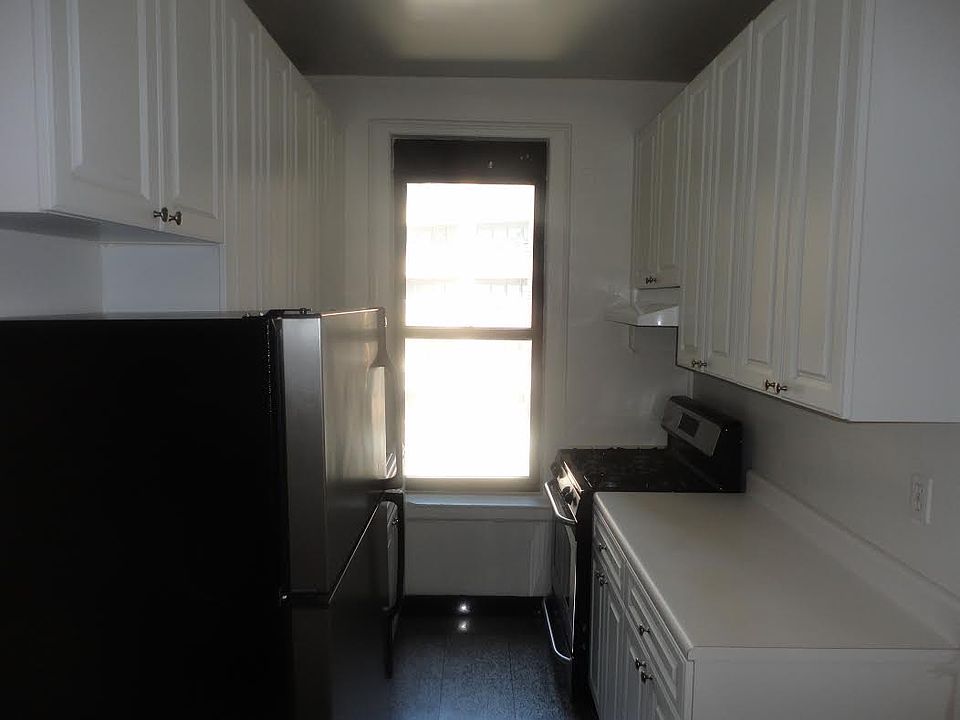 1st image of 664 W 163rd St APT 49