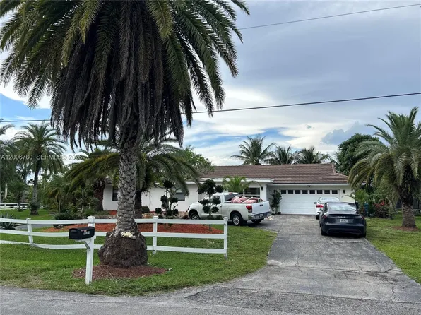 11781 NW 14th St, Plantation, FL 33323