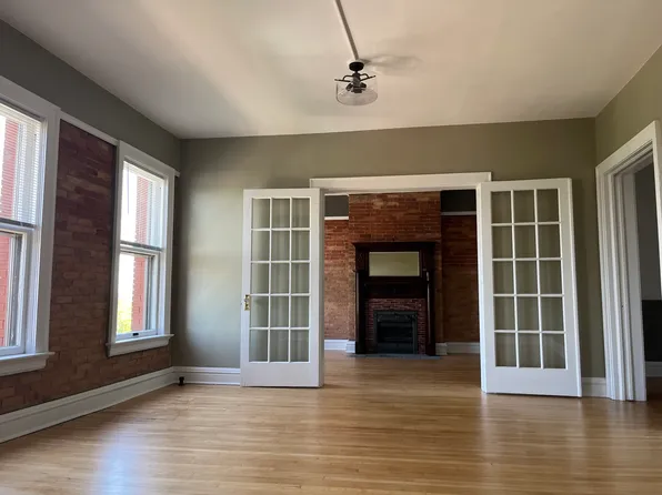 721 E 1st St, Duluth, MN