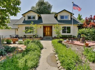 3258 Adams Ln, Redding, CA 96002