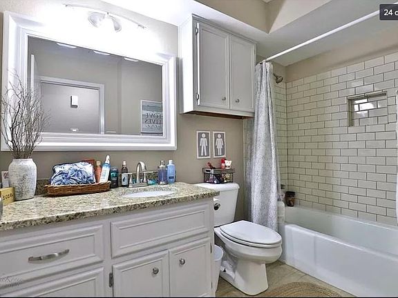 2nd image of 4810 Stonecrest Ct