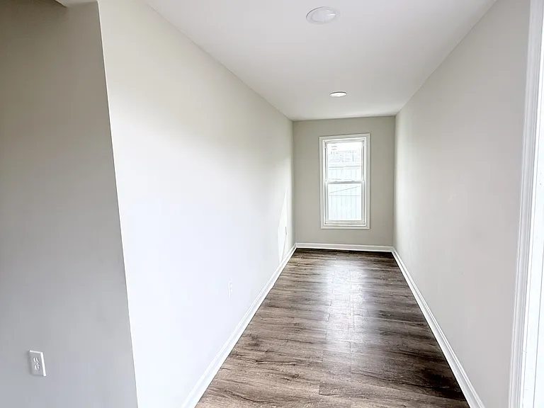 632 Main St #2 — Photo 10