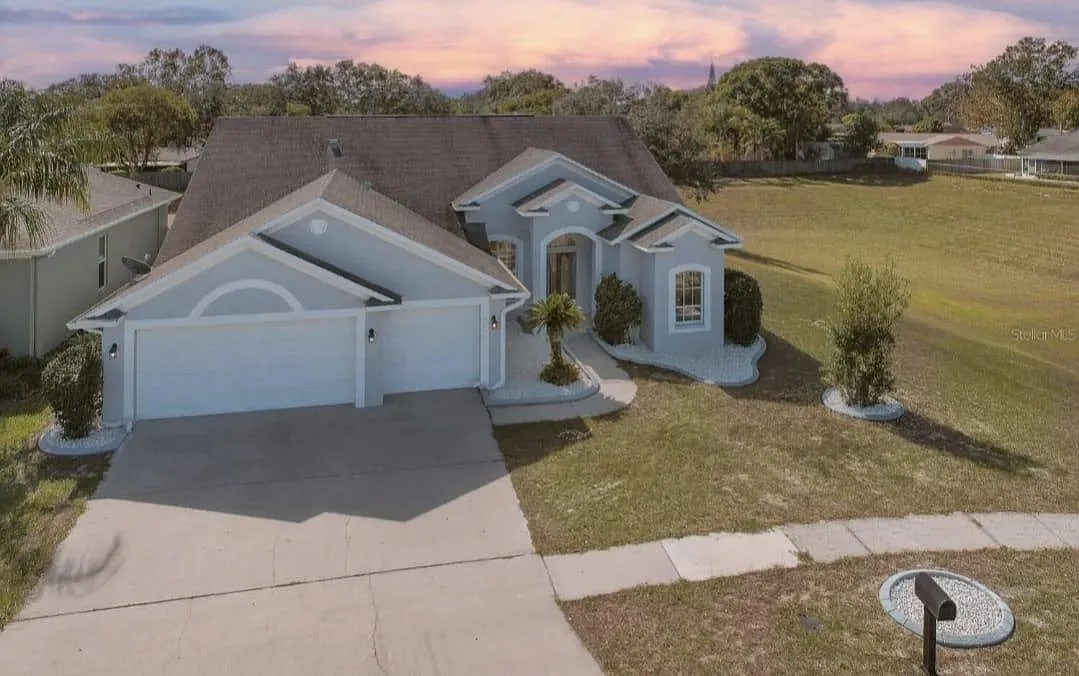 Building Photo - 2515 Wheeler Groves Dr
