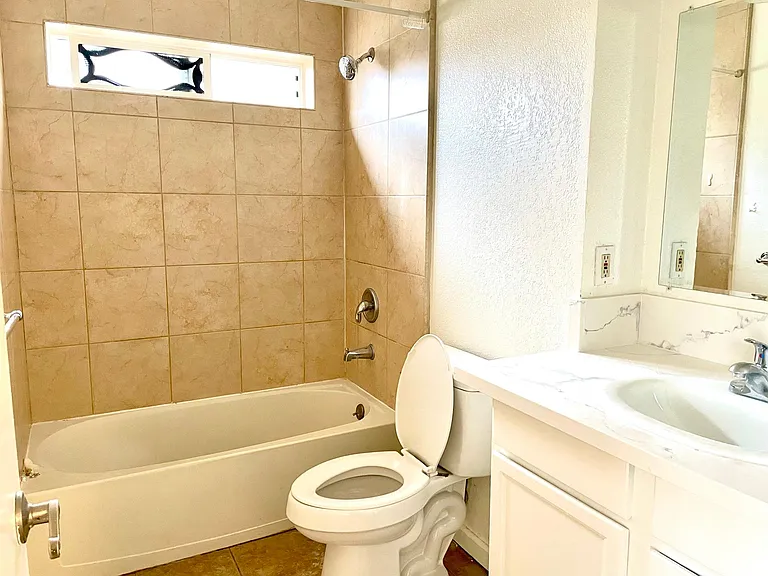 2454 Halsey Cir #1 — Photo 8