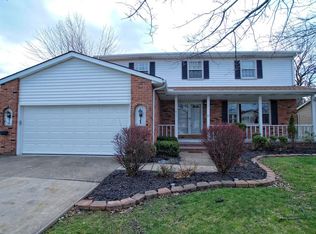 4820 Lindsey Ln, Richmond Heights, OH 44143