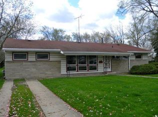 504 214th St, Dyer, IN 46311