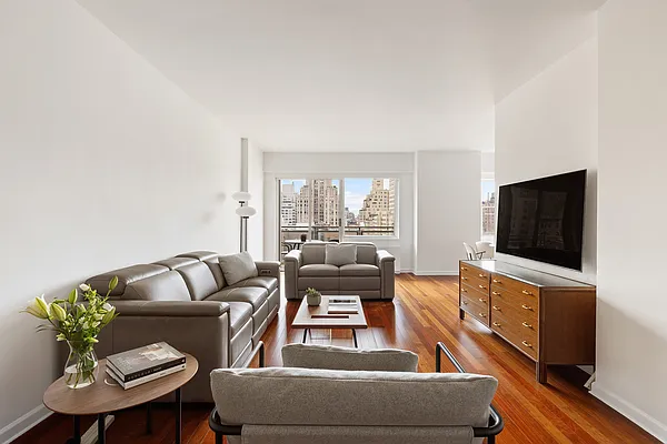 Sold by Compass | media 1