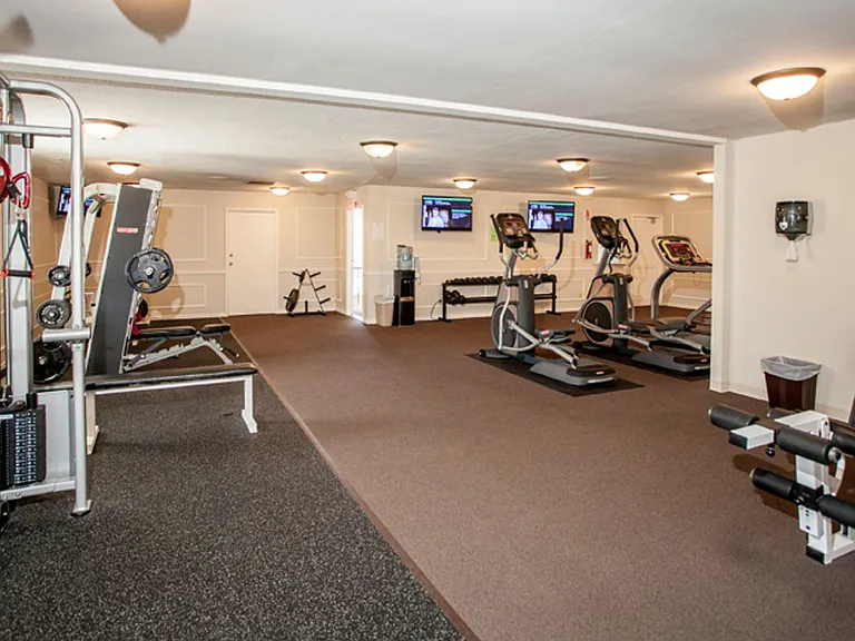 Avalon Woods Apartment Homes — Photo 18