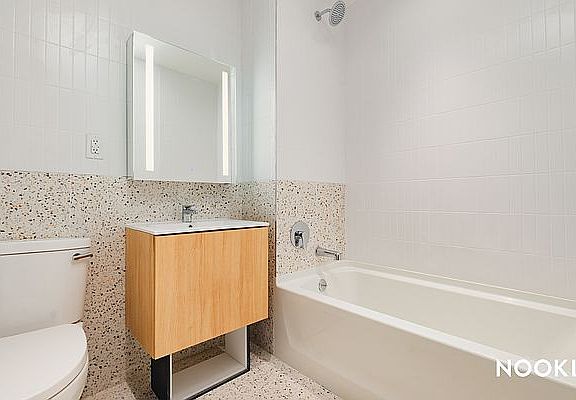 4th image of 393 Weirfield St #593
