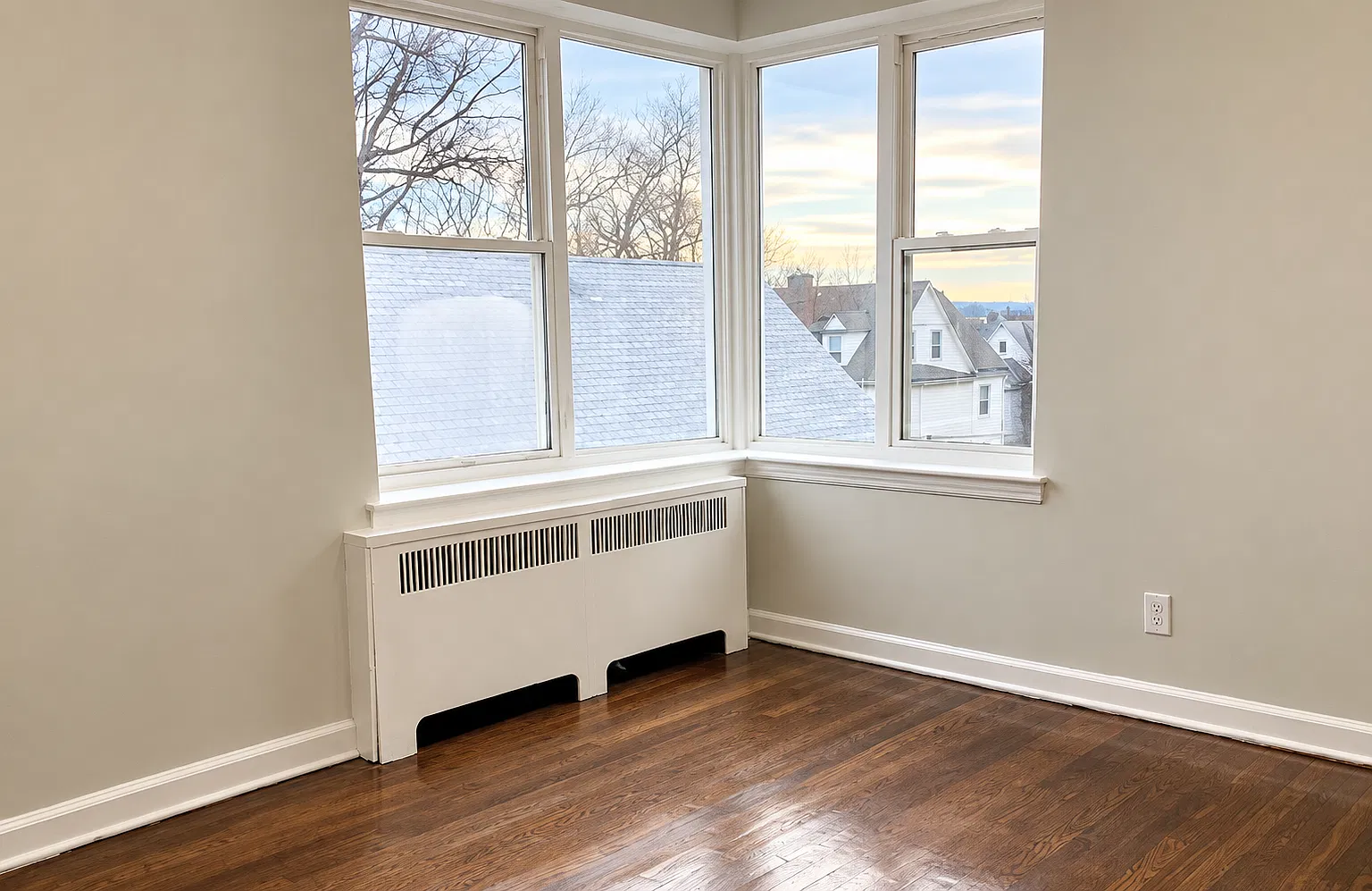 2 bed, 900 sqft, $2,295 — Photo 3