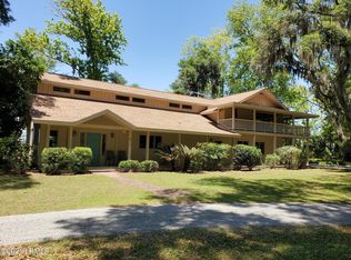 311 Tom Fripp Rd, Saint Helena Island, SC 29920