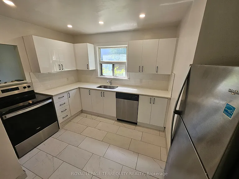 450 Arlington Ave #4 — Photo 3