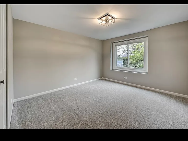 25 Briarwood Ln — Photo 18