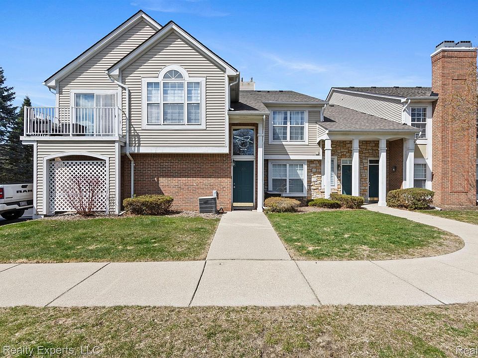 1st image of 5876 Pine Aires Dr