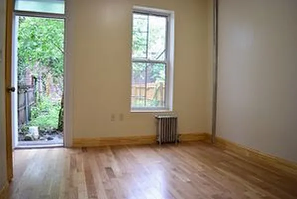 Rented by Lang Realty LLC | media 27