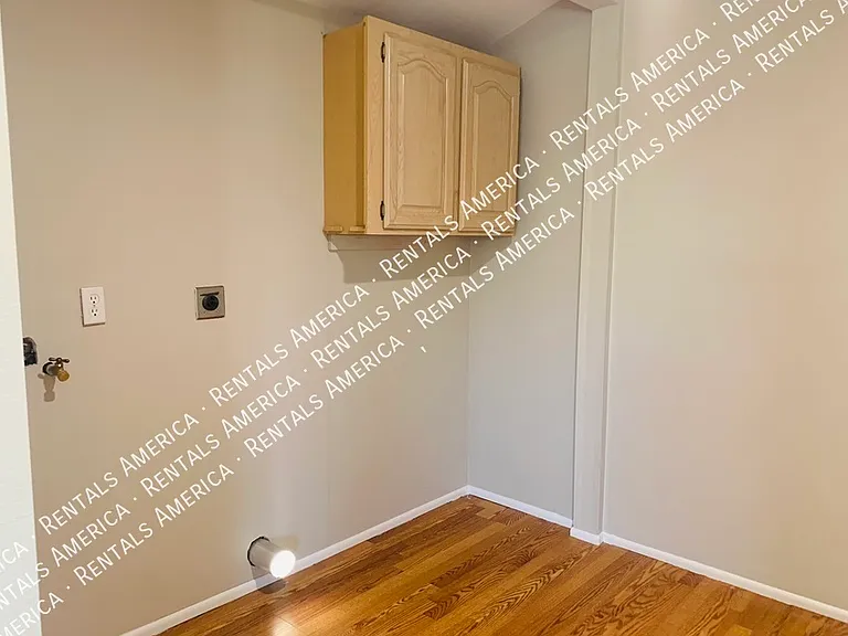 11433 N Hagen Dr — Photo 30