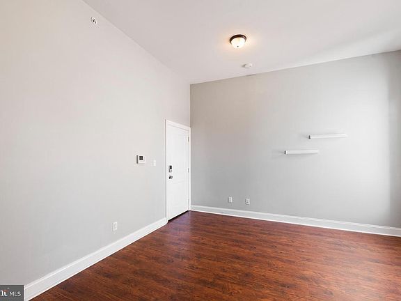 3rd image of 2478 Frankford Ave #2A