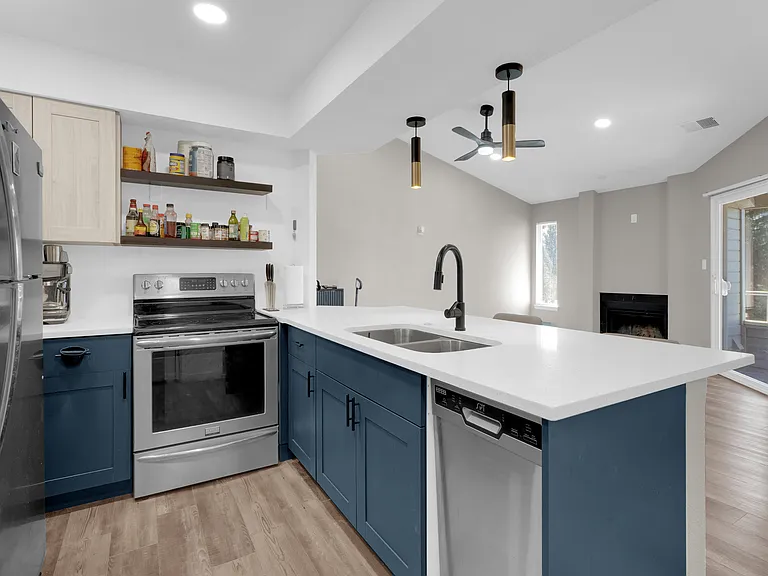 940 Acapulco Ct #61 — Photo 7