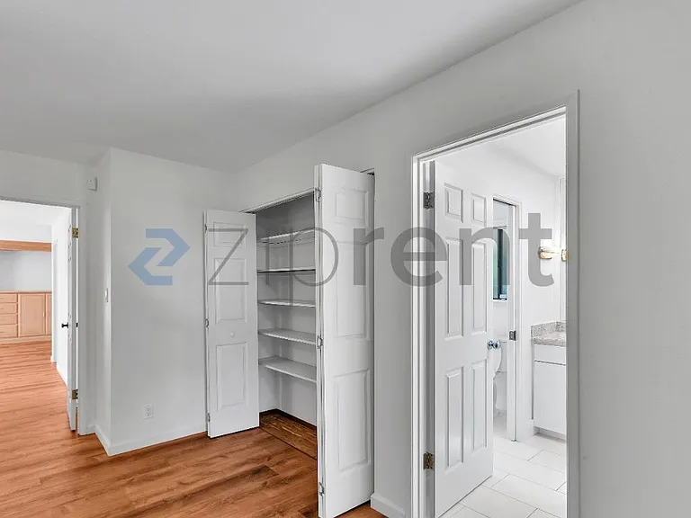 617 Hove Ct — Photo 30