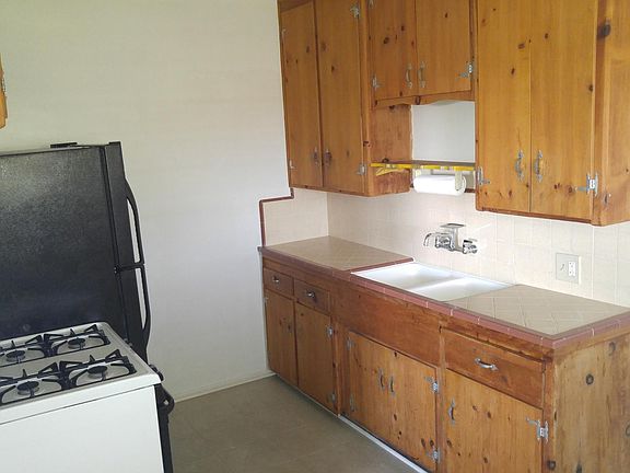 3rd image of 649 Ocean Park Blvd APT 2