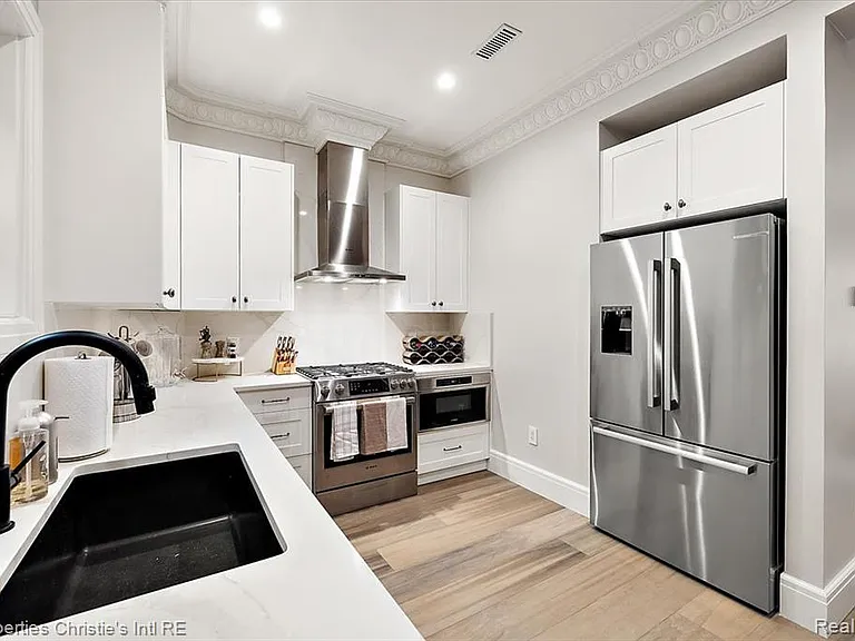 3412 John R St #A — Photo 12