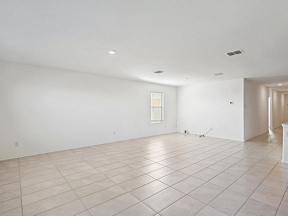 4th image of 8628 Mount Evans Ct