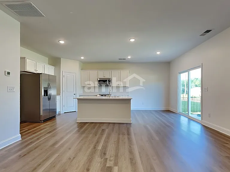 3511 Lincoln Heights Ln — Photo 4