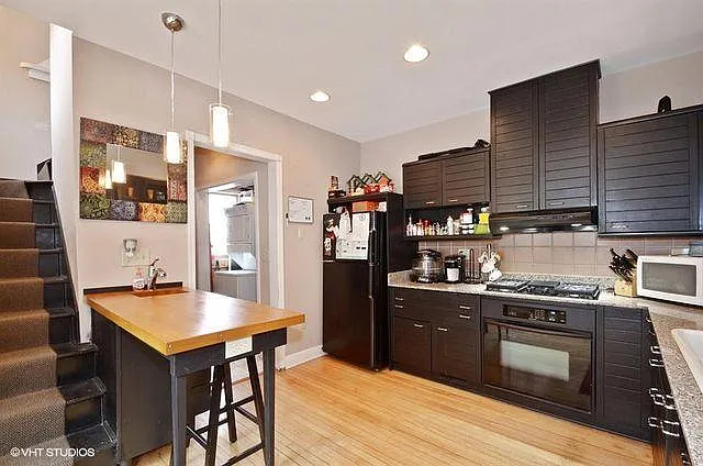 2917 N Cramer St — Photo 3