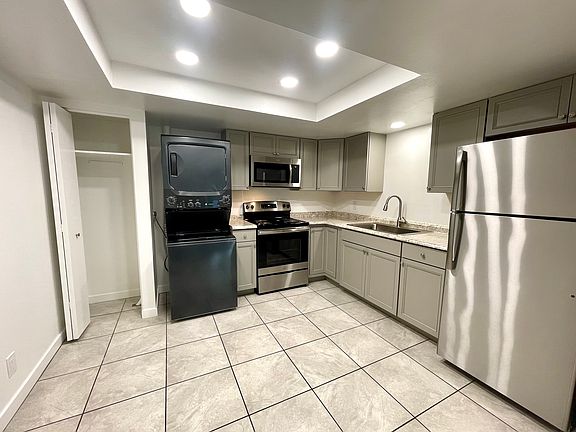 2nd image of 1058 W Flint St APT B