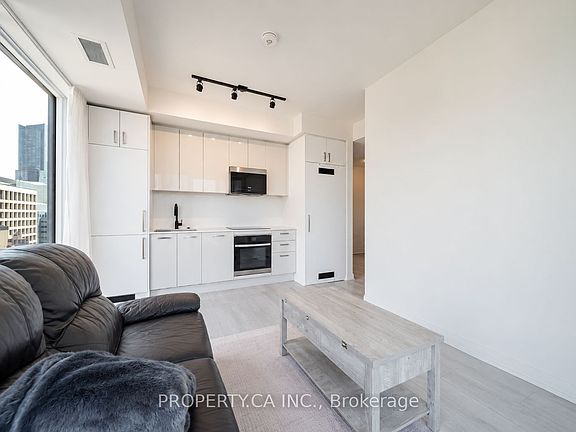 5th image of 280 Dundas St W #1702
