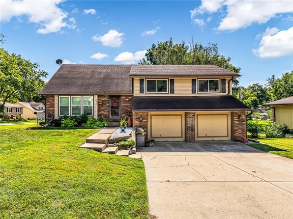1901 Choctaw St, Leavenworth, KS 66048
