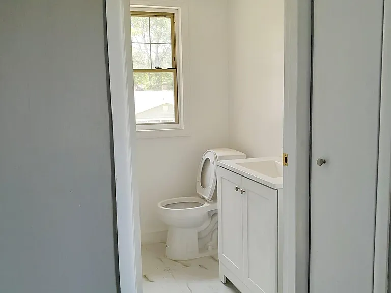 230 Albermarle St — Photo 15