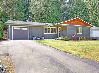 8902 Emerson Pl, Everett, WA 98208