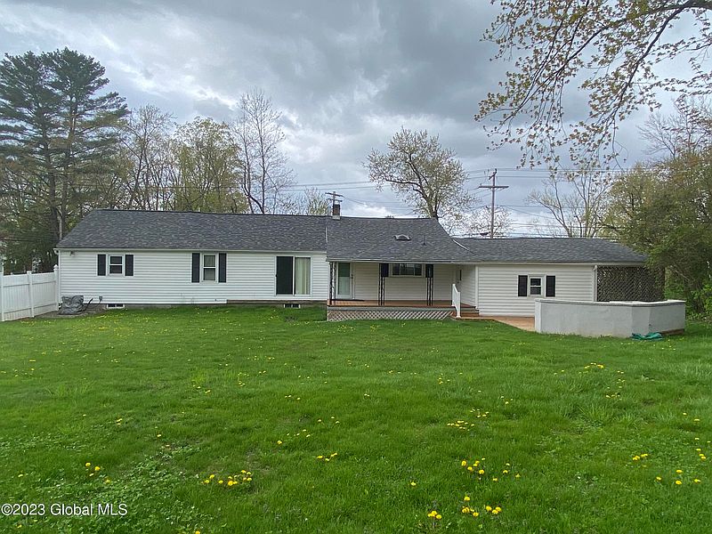 3rd image of 38 N East Avenue