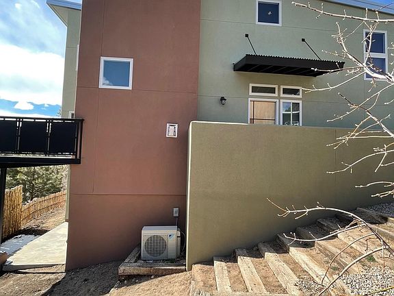 3rd image of 34 Canyon View Dr